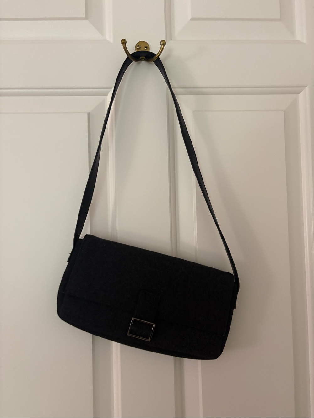 Classic Black Shoulder Bag - Timeless Everyday Style